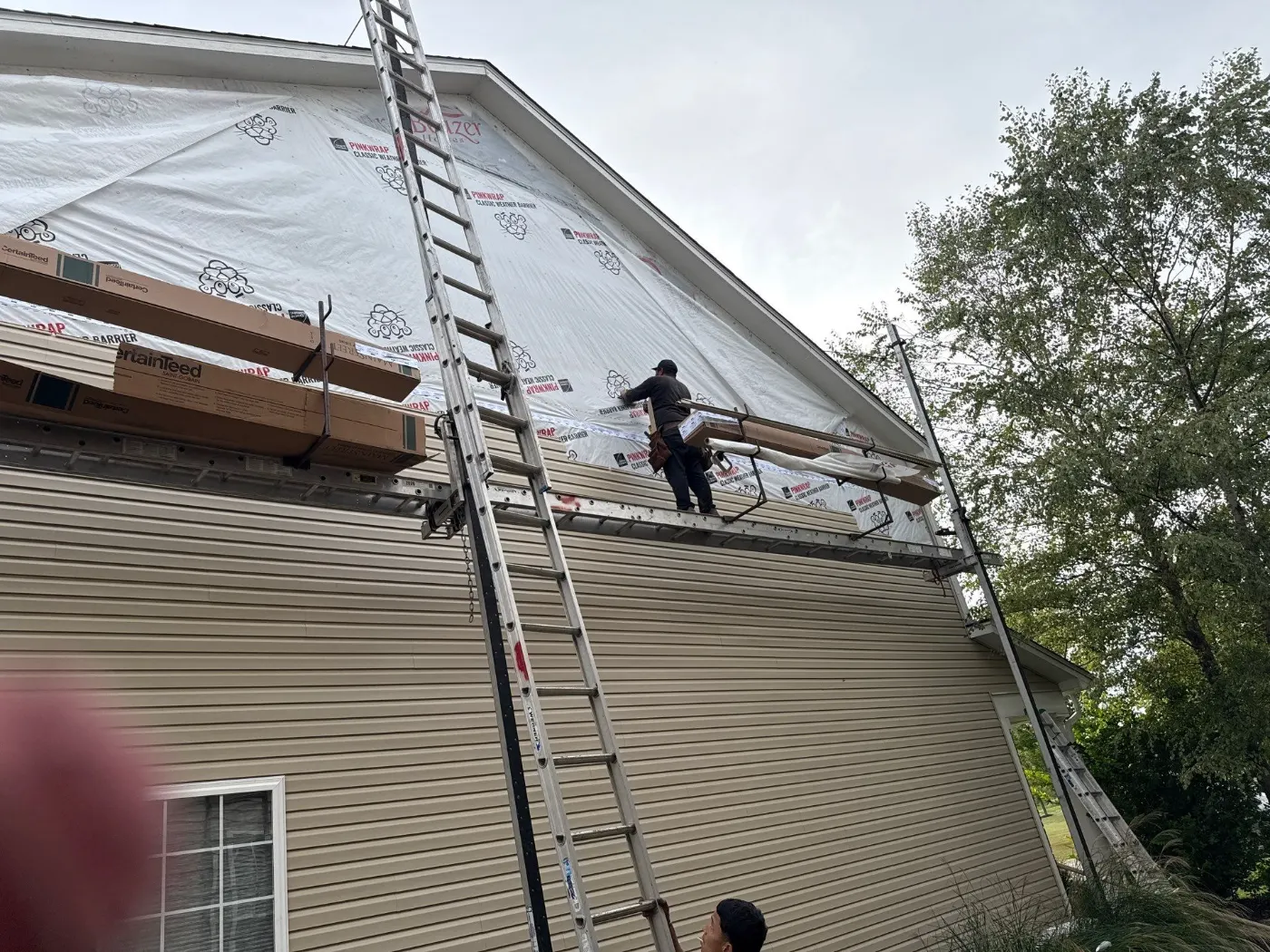 Commercial roof inspection documented in Featherstone